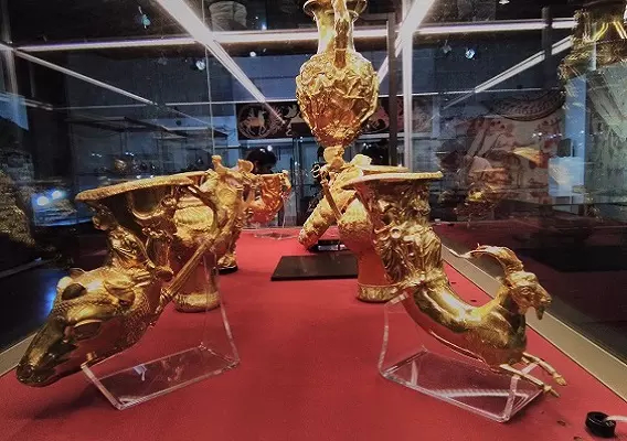 The golden vessels of The Panagyurishte Gold Treasure